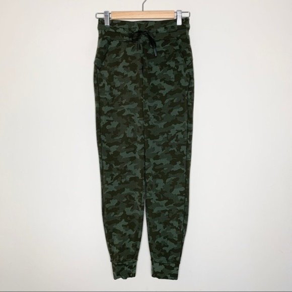 Lululemon Ready to Rulu Heritage Camo  Olive Green Jogger 4 EUC - Picture 2 of 4